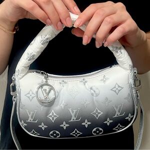 🔥🔥Louis Vuitton by the moon limited edition